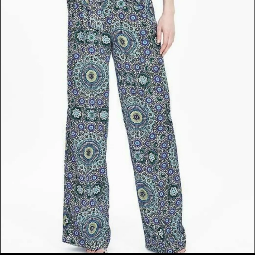 Banana Republic Blue Green Wide Leg Pant Size 8 Tie Waist Funky Print